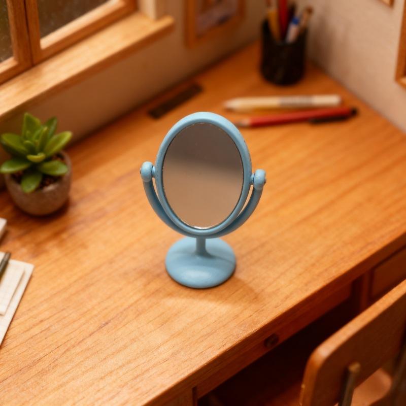 نموذج مصغر لطاولة زينة بمرآة ع - مراجعة Desk Setup Vintage وسعره