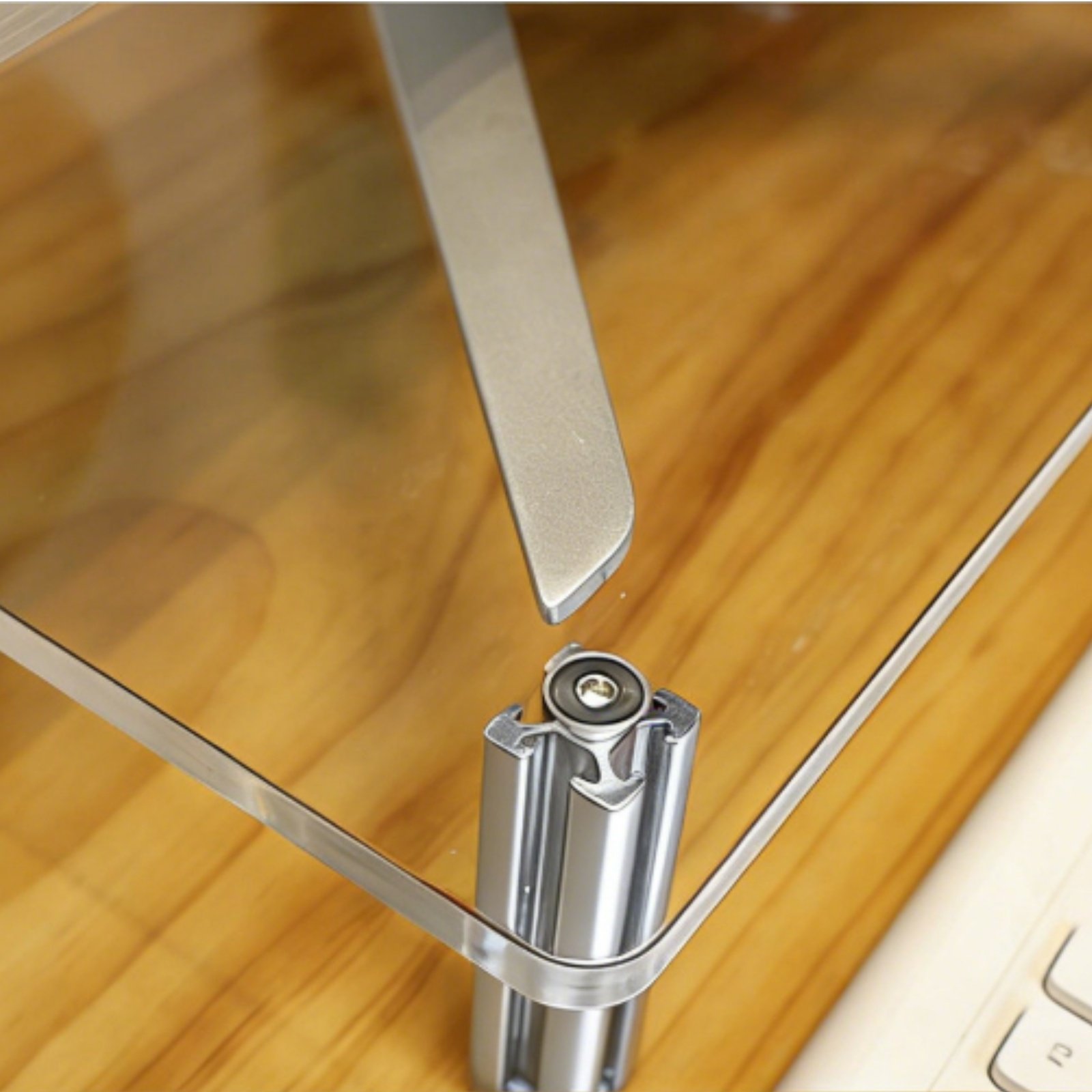 حامل شاشة أكريليك شفاف وسهل ال - مراجعة Desk Setup Accessories وسعره
